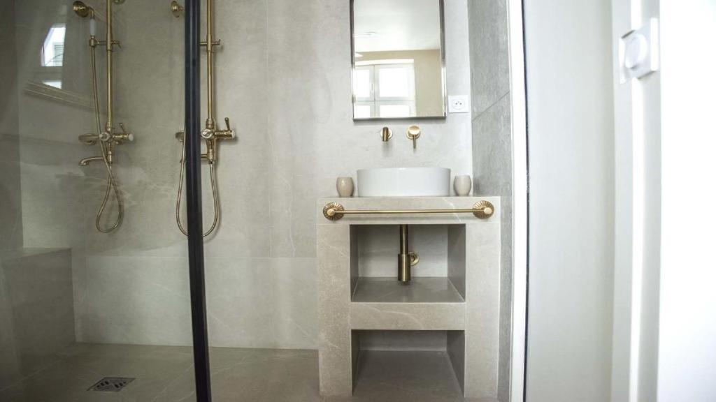 Appartement Studio A 15 A Proximite Tour Eiffel Parijs